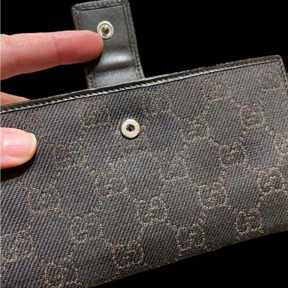 Gucci Canvas Monogram & Leather Snap Wallet with Black & Silver Crossbody Chain - Picture 9 of 16